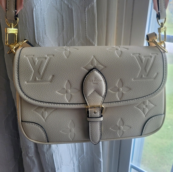Louis Vuitton Monogram Empreinte Diane Handbag - Picture 1 of 5